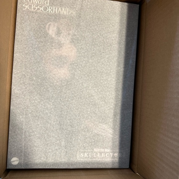 IN HAND Monster High Skullector Edward Scissorhands Doll New In Box 2025 - Picture 5 of 6